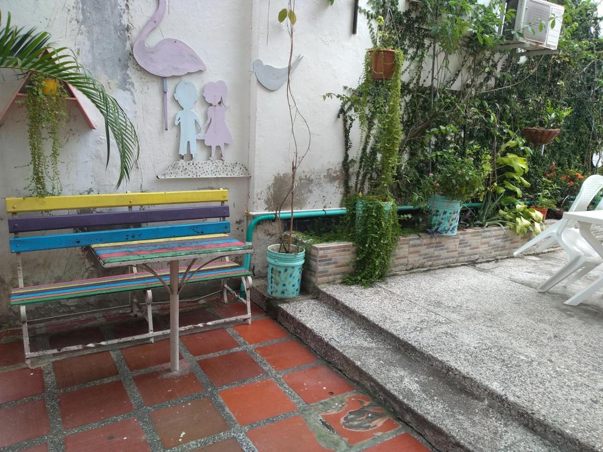 House Marfito Airport Hotel Cartagena Eksteriør billede