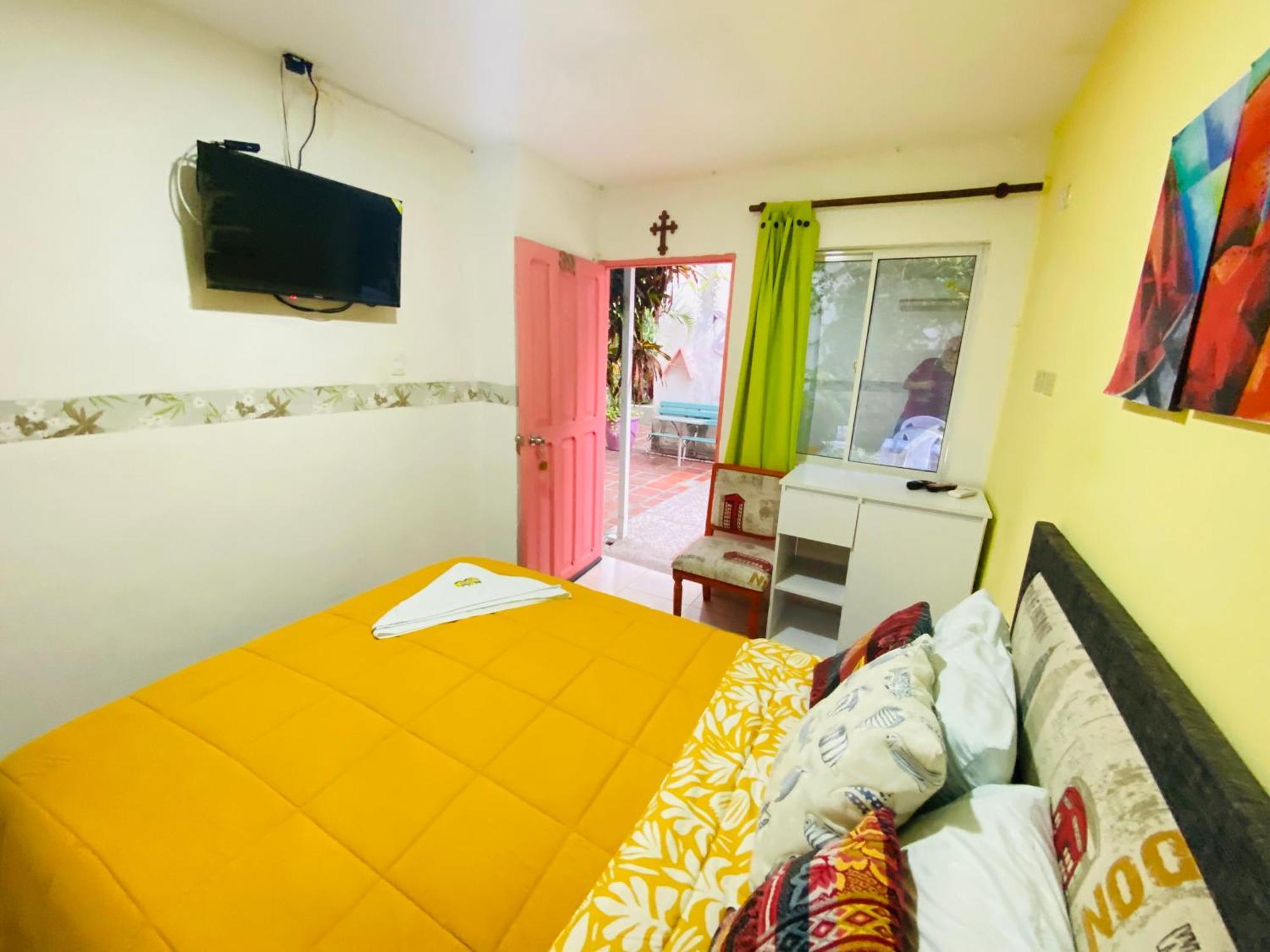 House Marfito Airport Hotel Cartagena Eksteriør billede